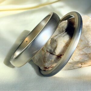 Set of 2 grey Moonglow lucite bangles vintage mid century #boho #festival #retro